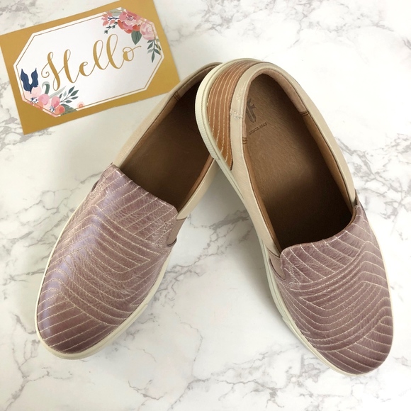 Frye Ivy Stich Slip On Sneaker in Lilac - Picture 4 of 5